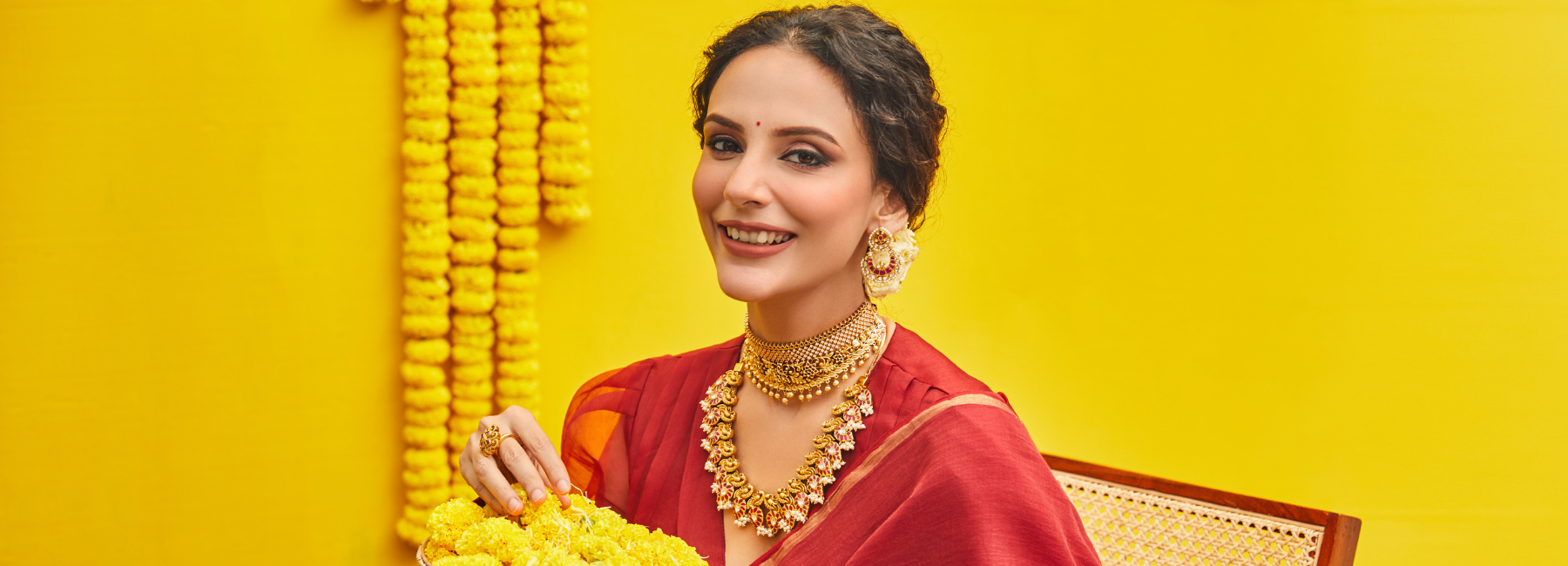 7 Jewellery-Outfit Pairings to Shine This Festive Season