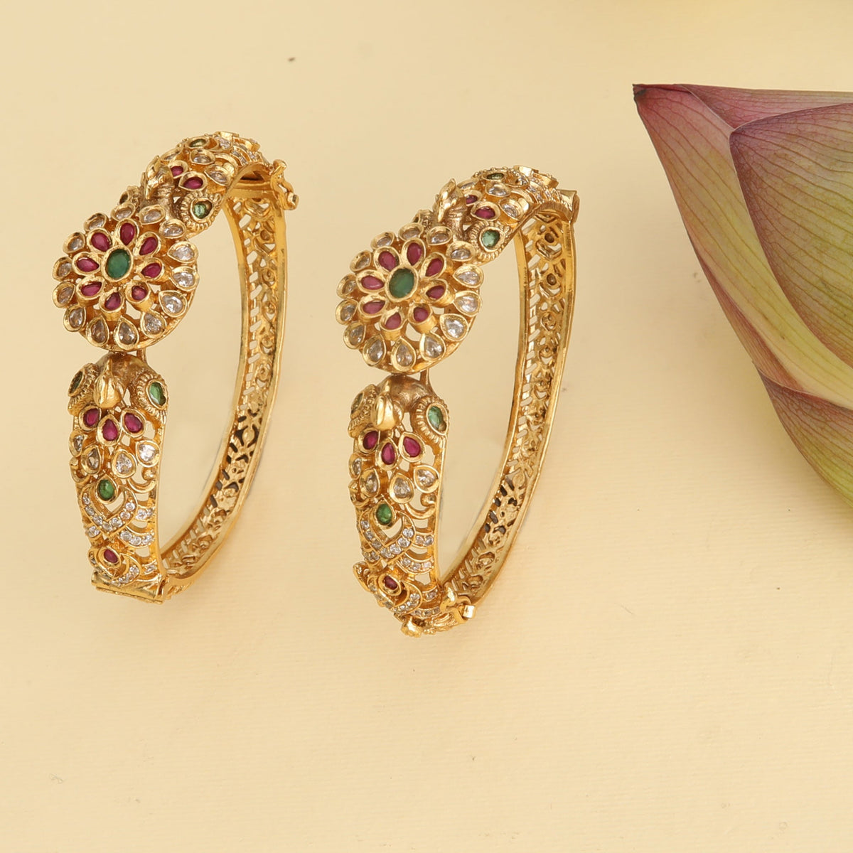 Teesta Antique Floral Bangles