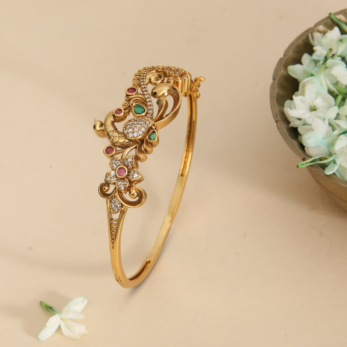 Madhavi Antique Bracelet