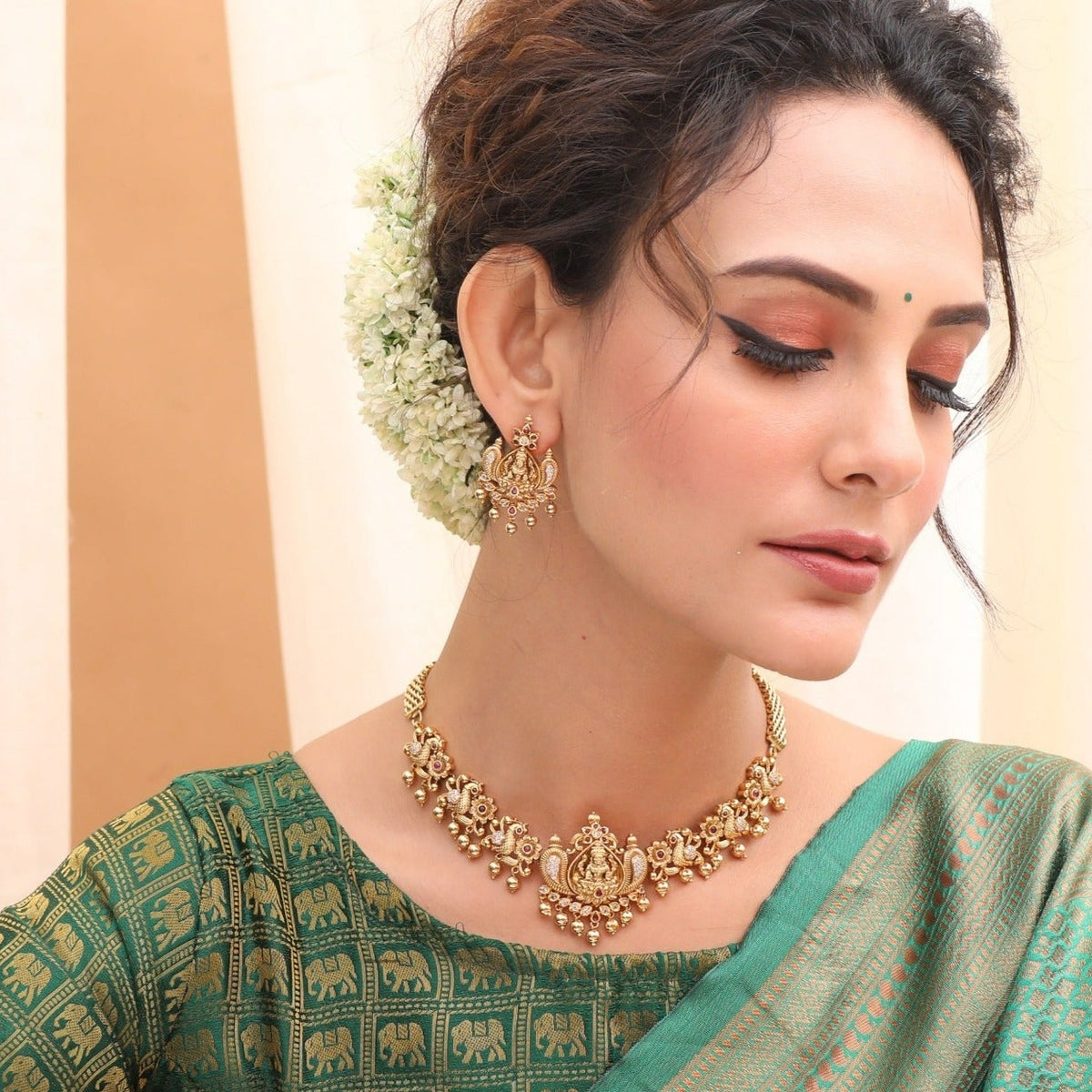 Sankha Antique Choker Set