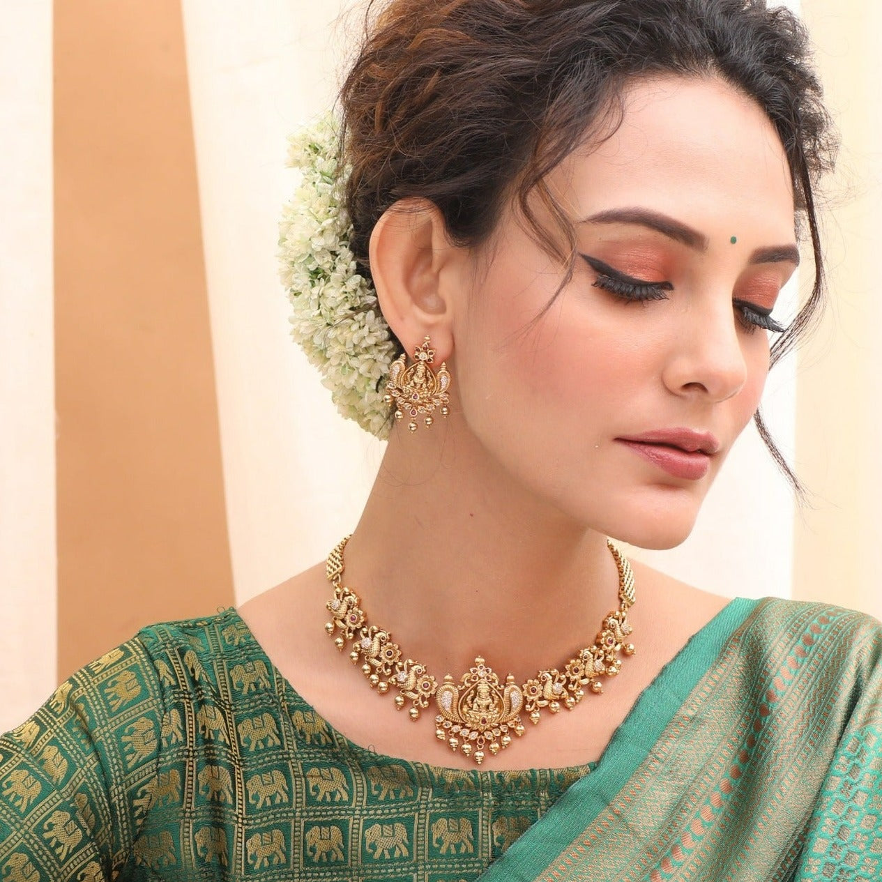 Sankha Antique Choker Set