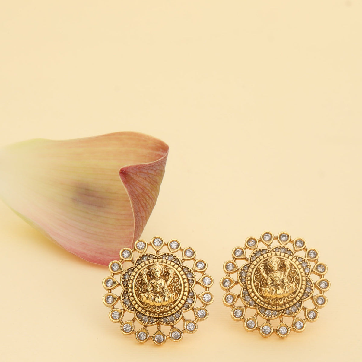 Sharini Antique Stud Earrings