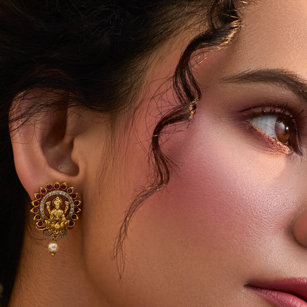 Sonali Antique Kempu Stud Earrings