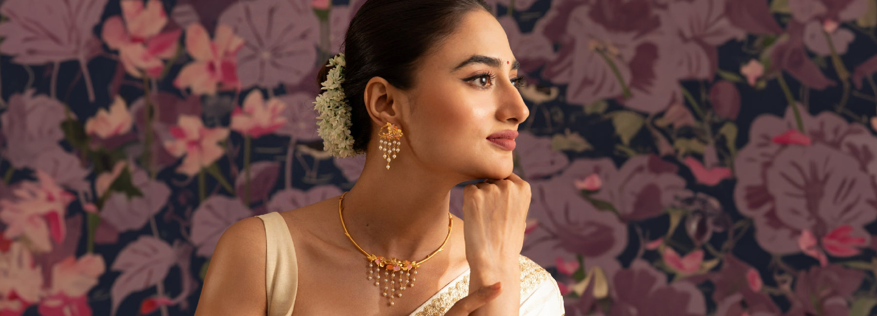 How to Make a Statement with Subtle Indian Necklaces