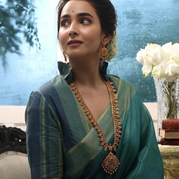 The Ultimate Style Guide for Indian Jewelry in 2022 from Tarinika Outlet