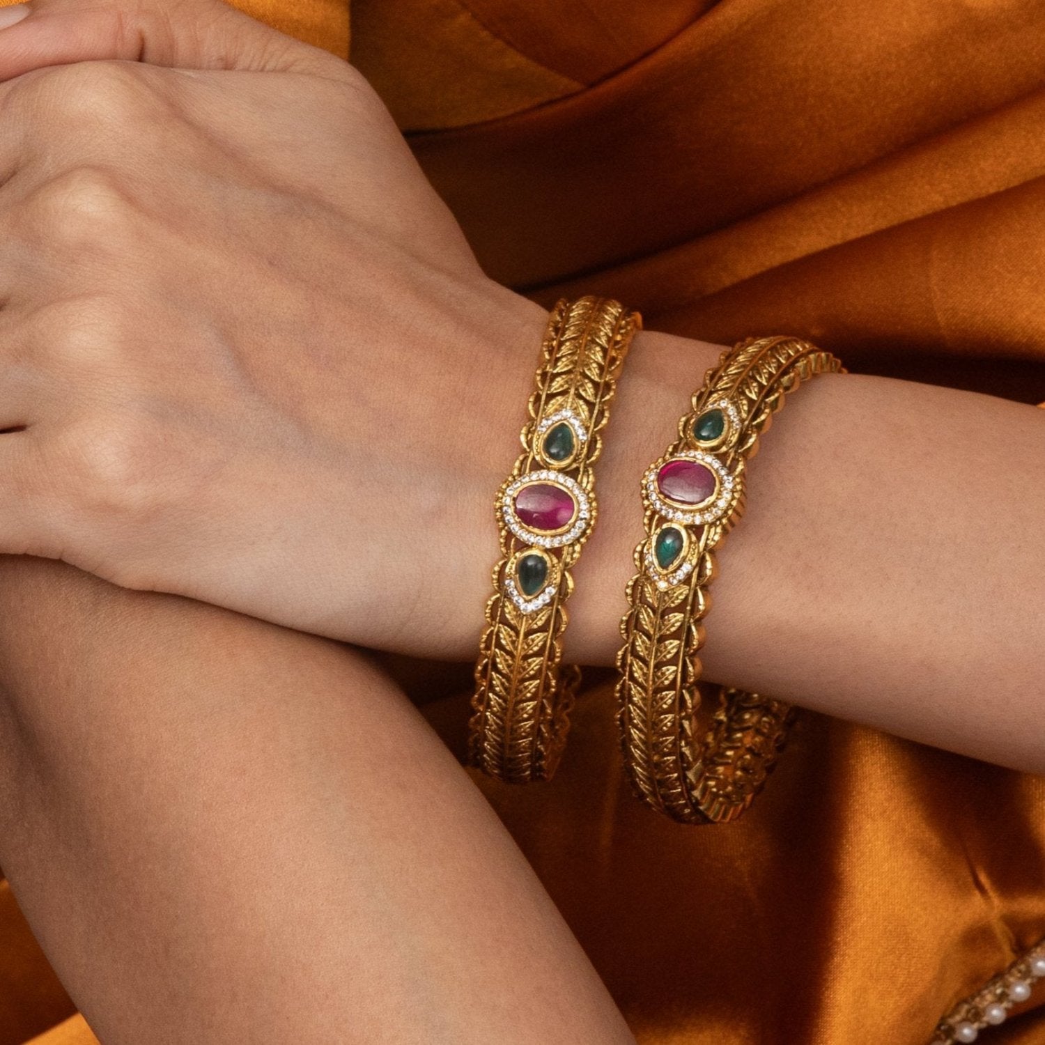 Gold bangles antique designs deals