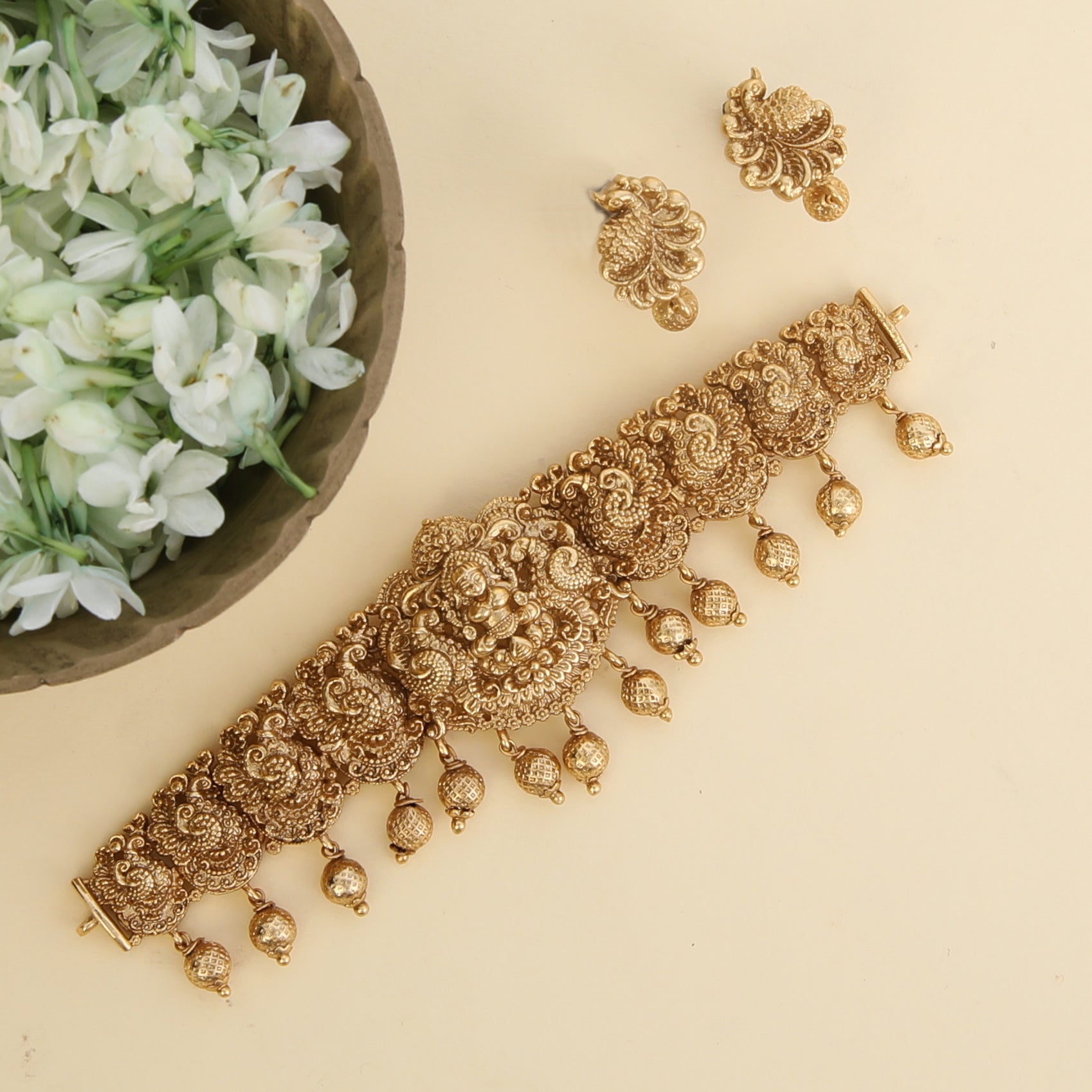 Nityara Antique Choker Set