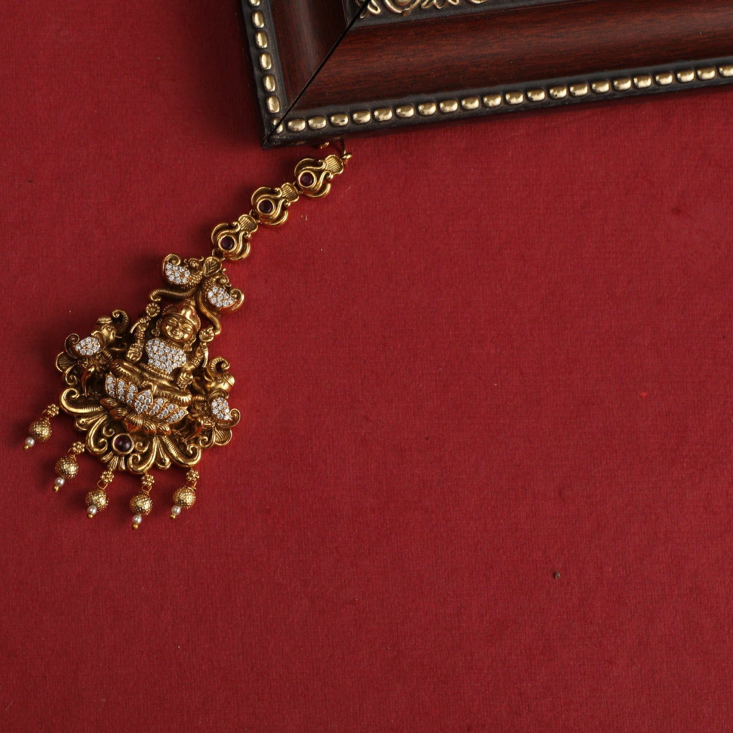 Buy Aashni Antique Temple Maang Tikka Tarinika – Tarinika India