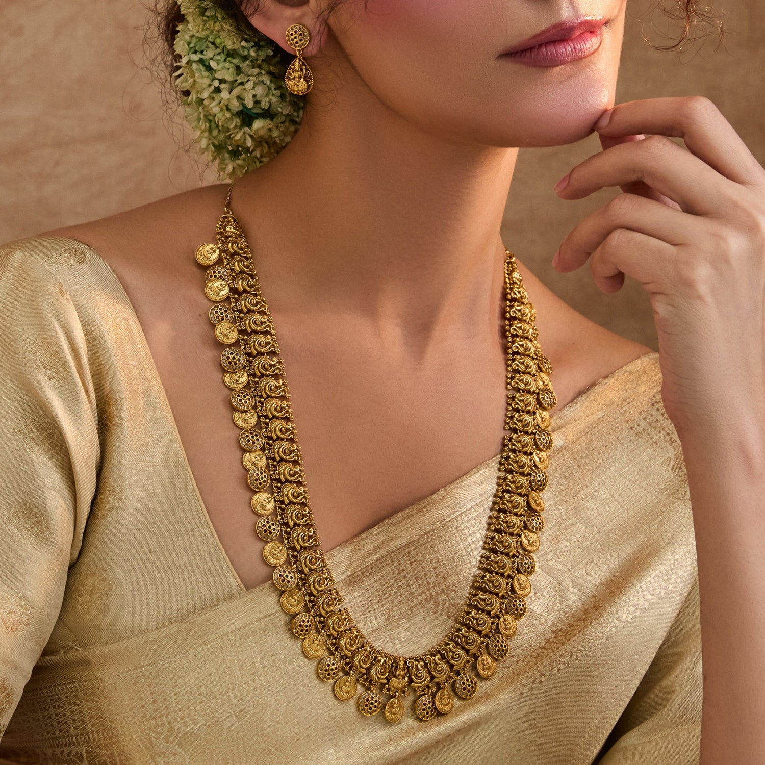 Saanvi Antique Coin Necklace Set