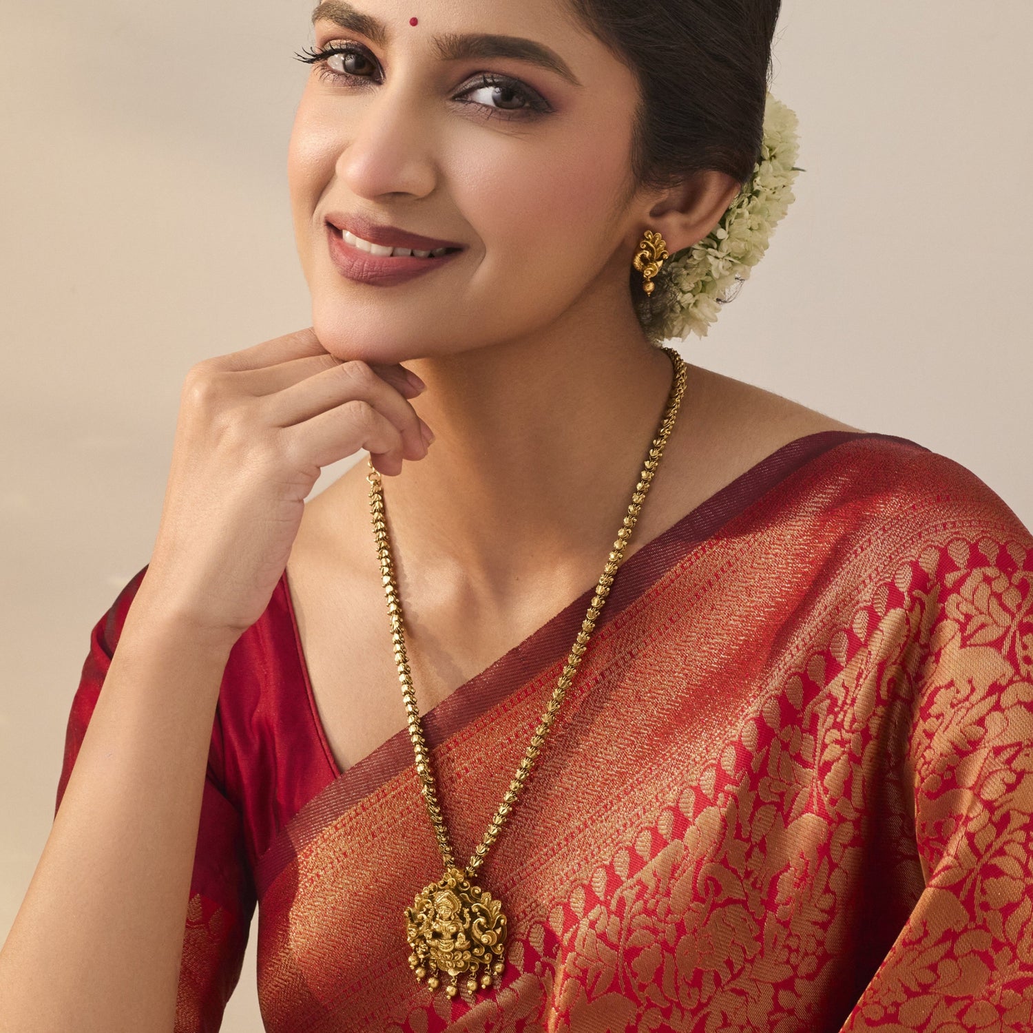 Bhavika Antique Pendant Set