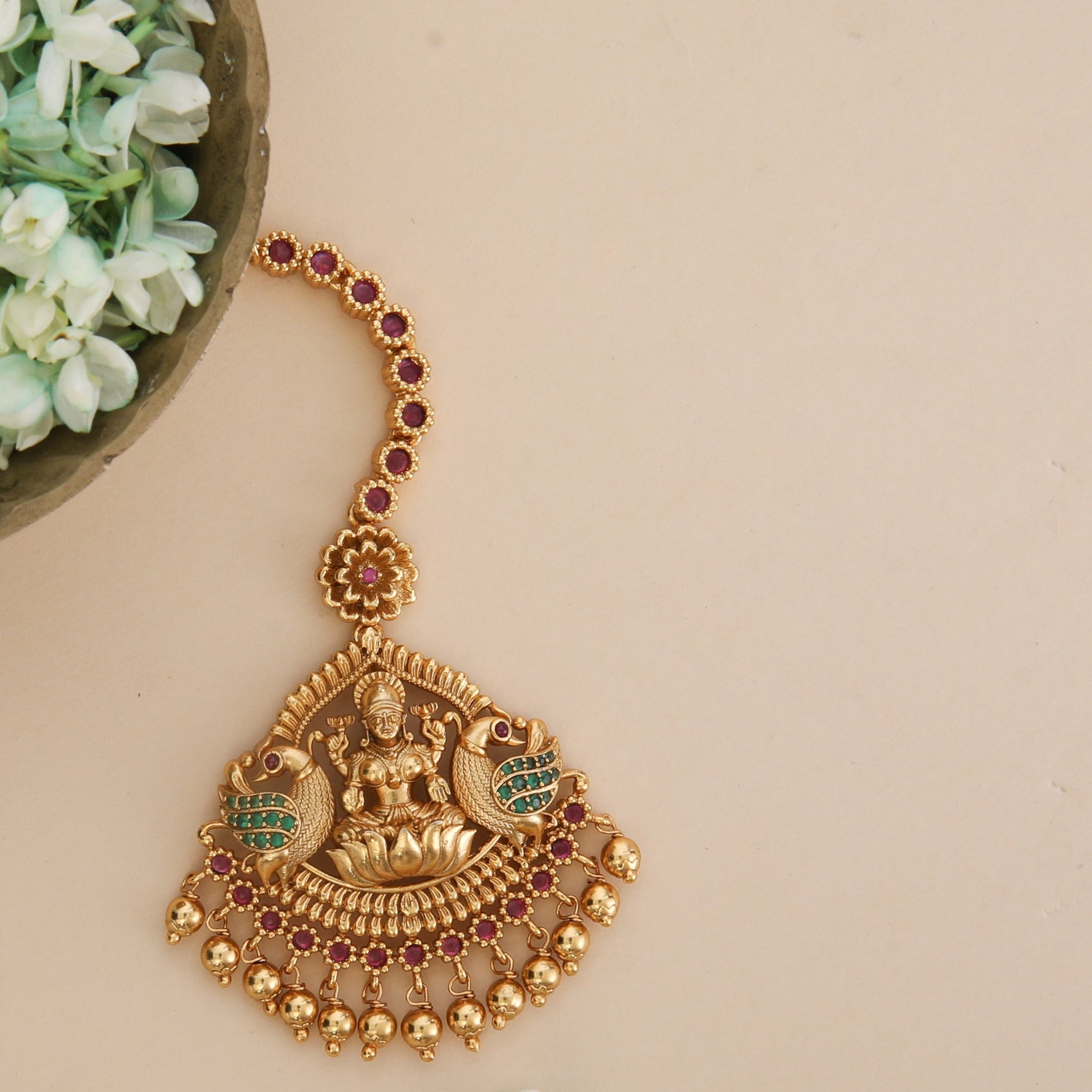 Ashoklata Red Green Antique Maang Tikka