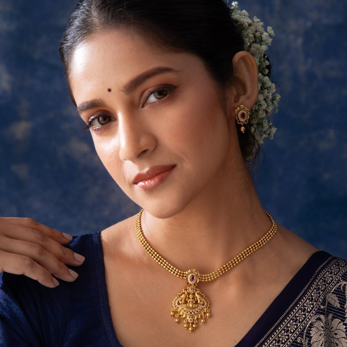 Anuka Antique Necklace Set