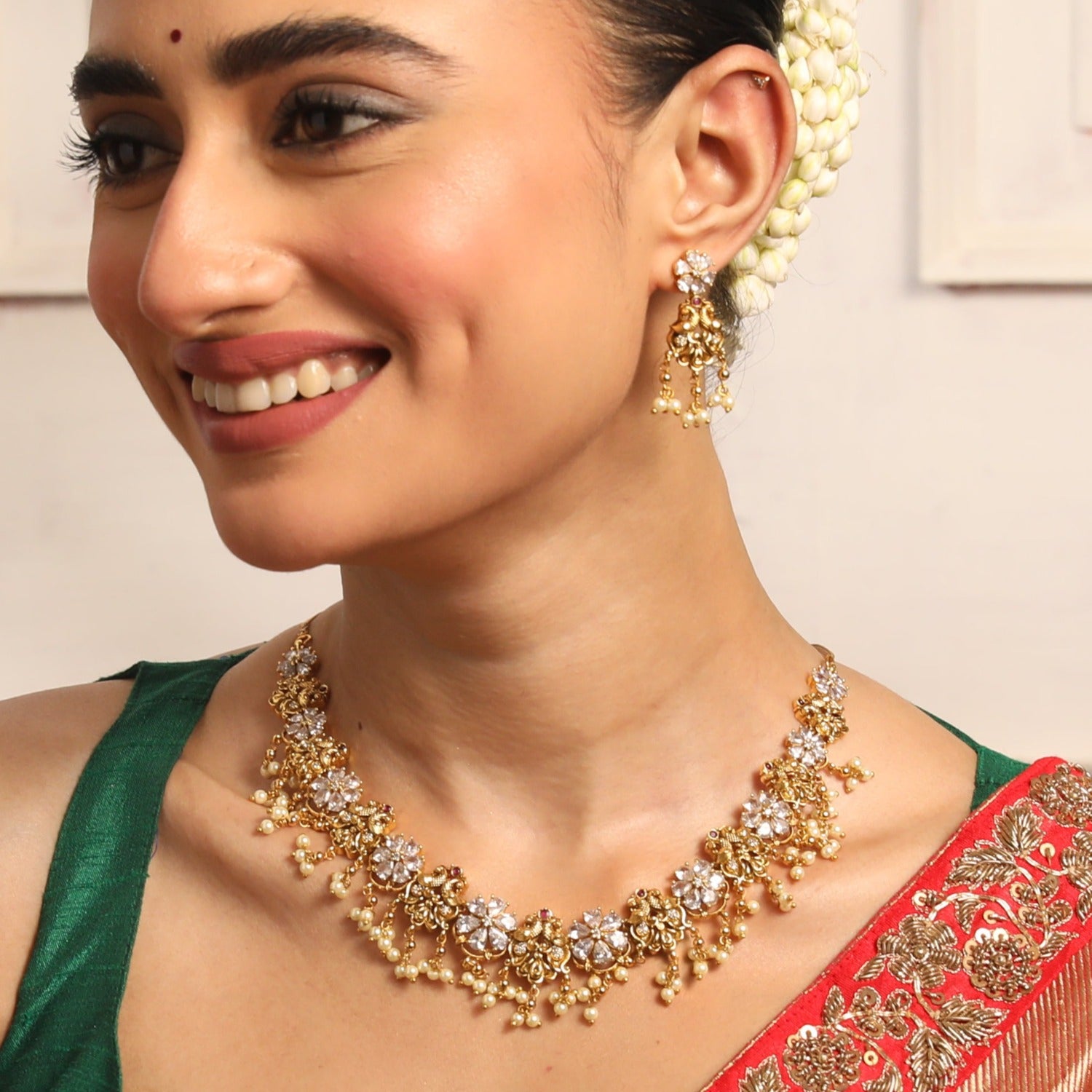 Timeless Floral Antique Necklace Set