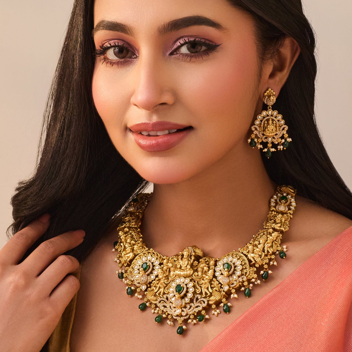Irita Antique Necklace Set