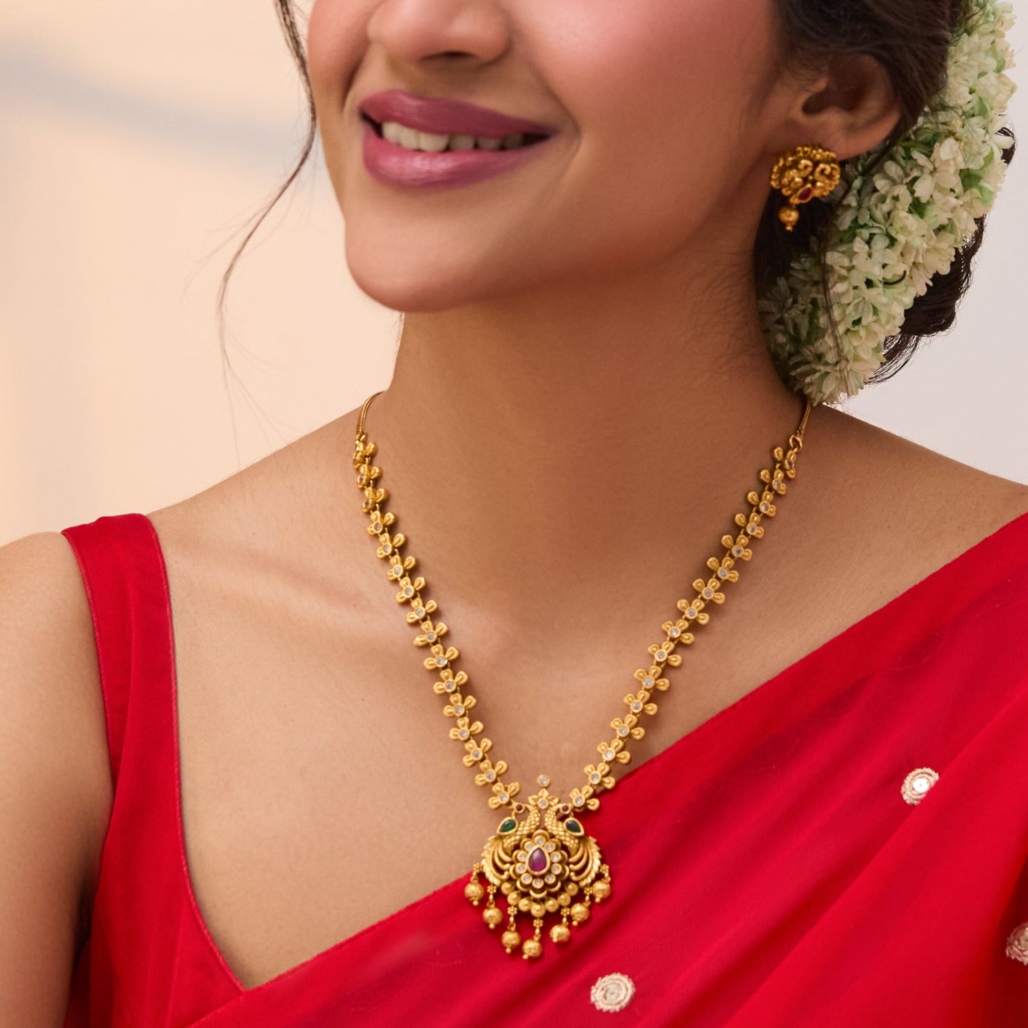 Aarvika Antique Necklace Set