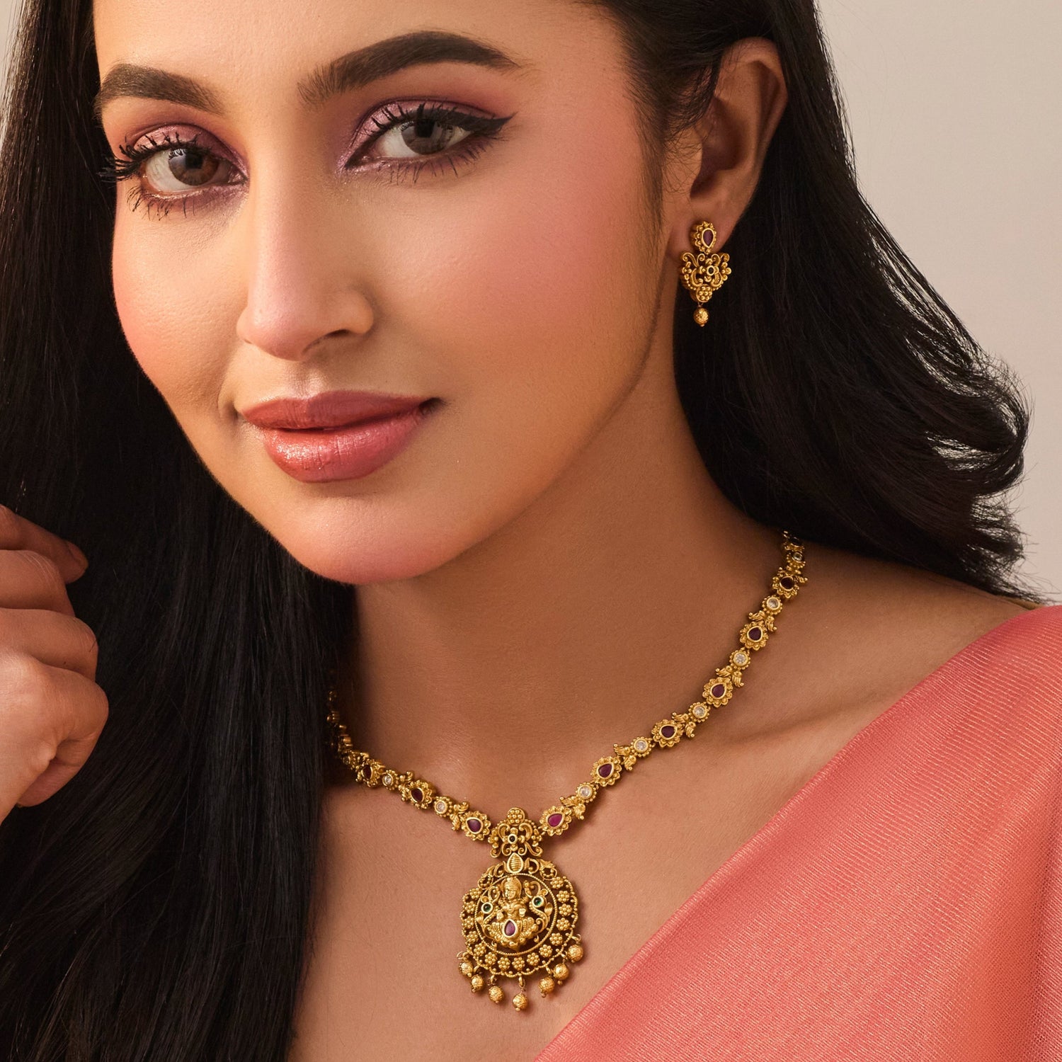 Ridhika Antique Necklace Set