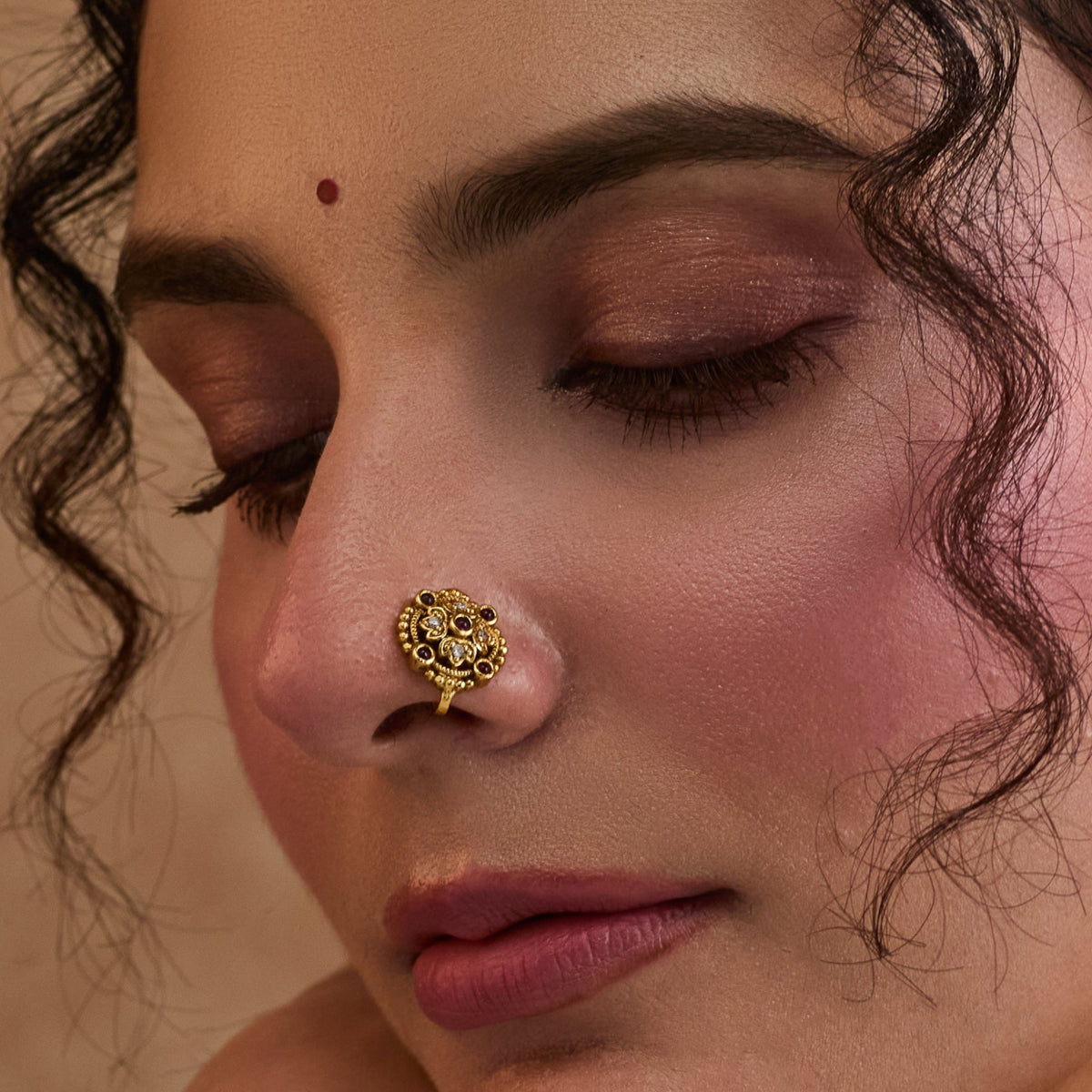 Iravati Antique Nose Pin