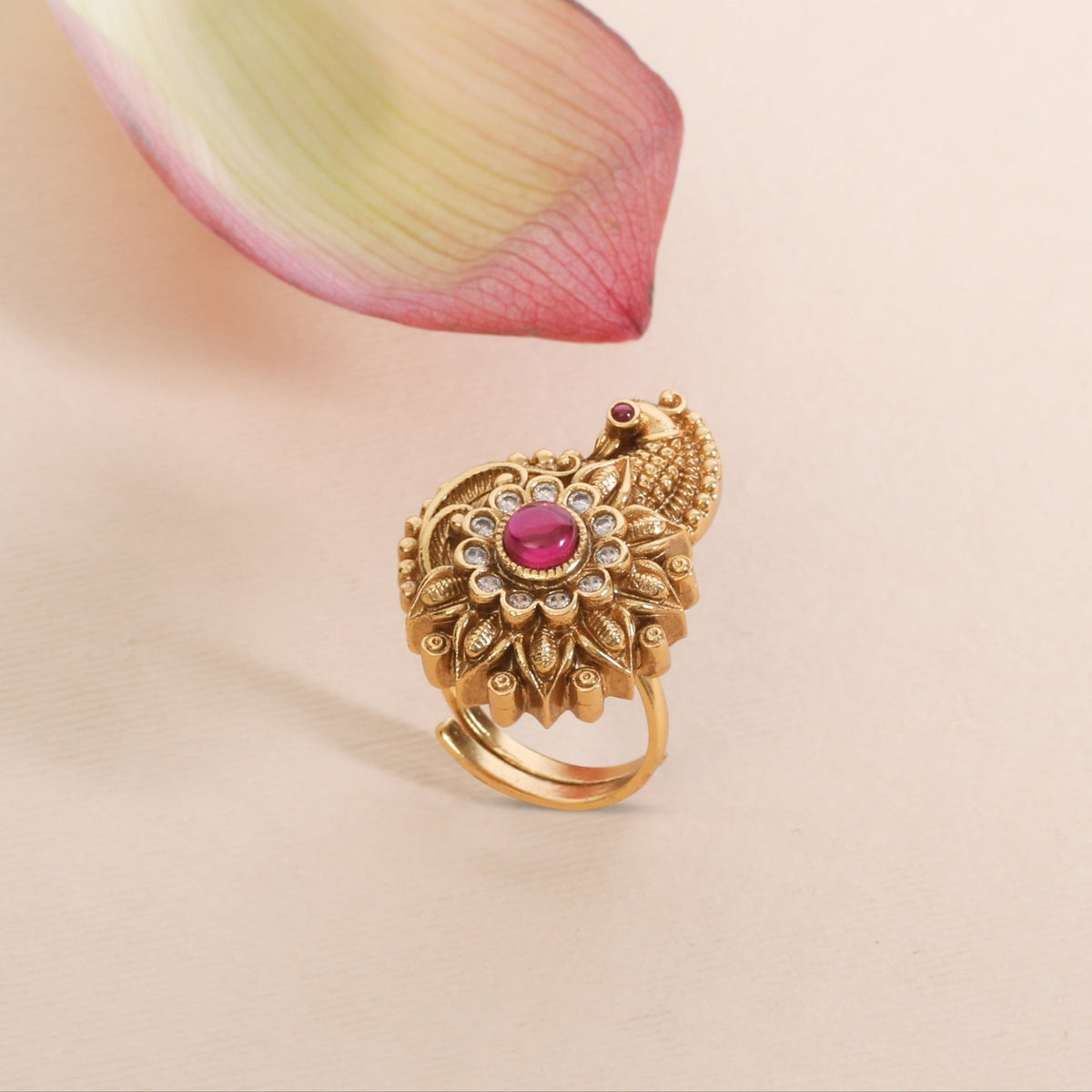 Sanjukta Antique Finger Ring