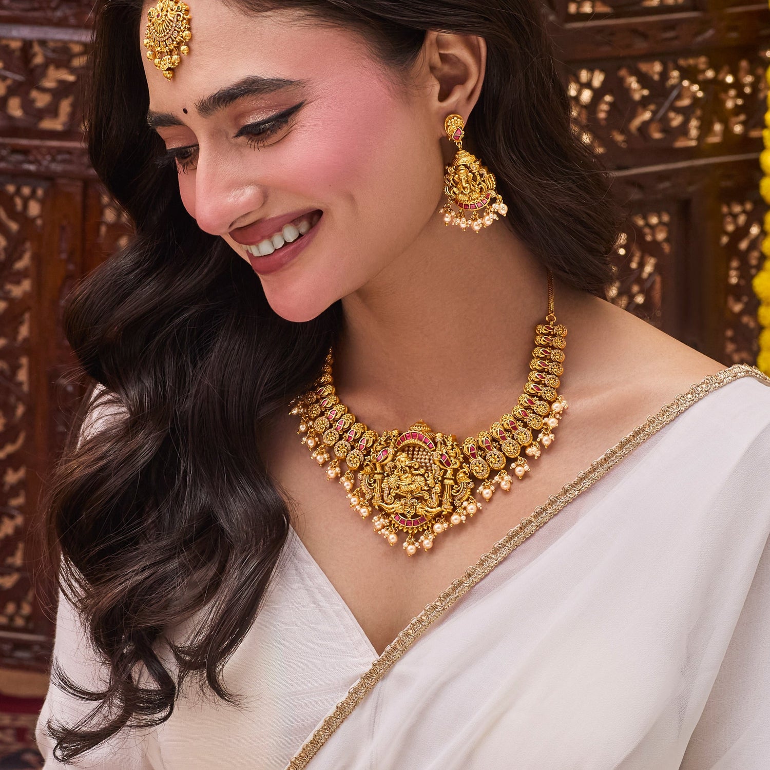 Avighna Antique Necklace Set