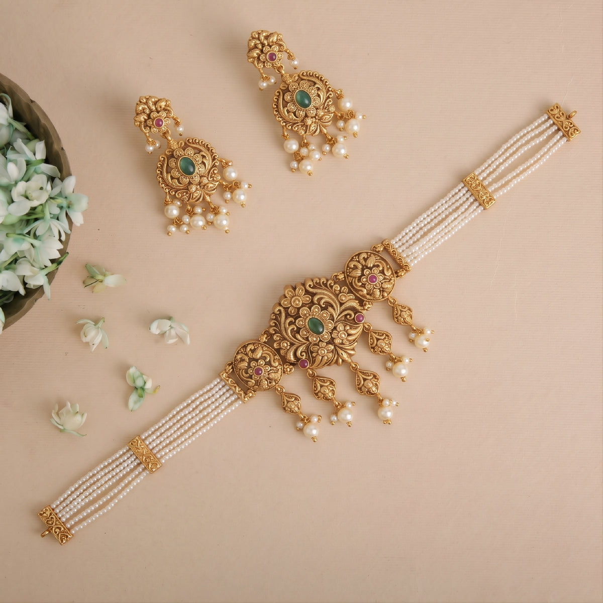Avyra Antique Choker Set