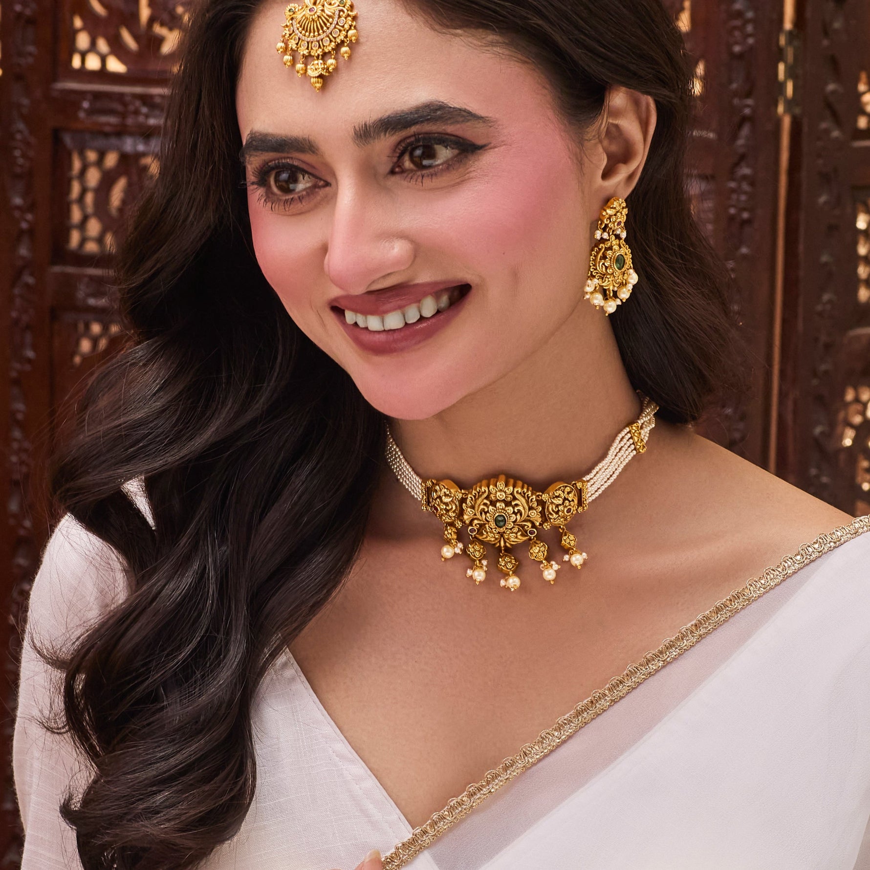 Avyra Antique Choker Set