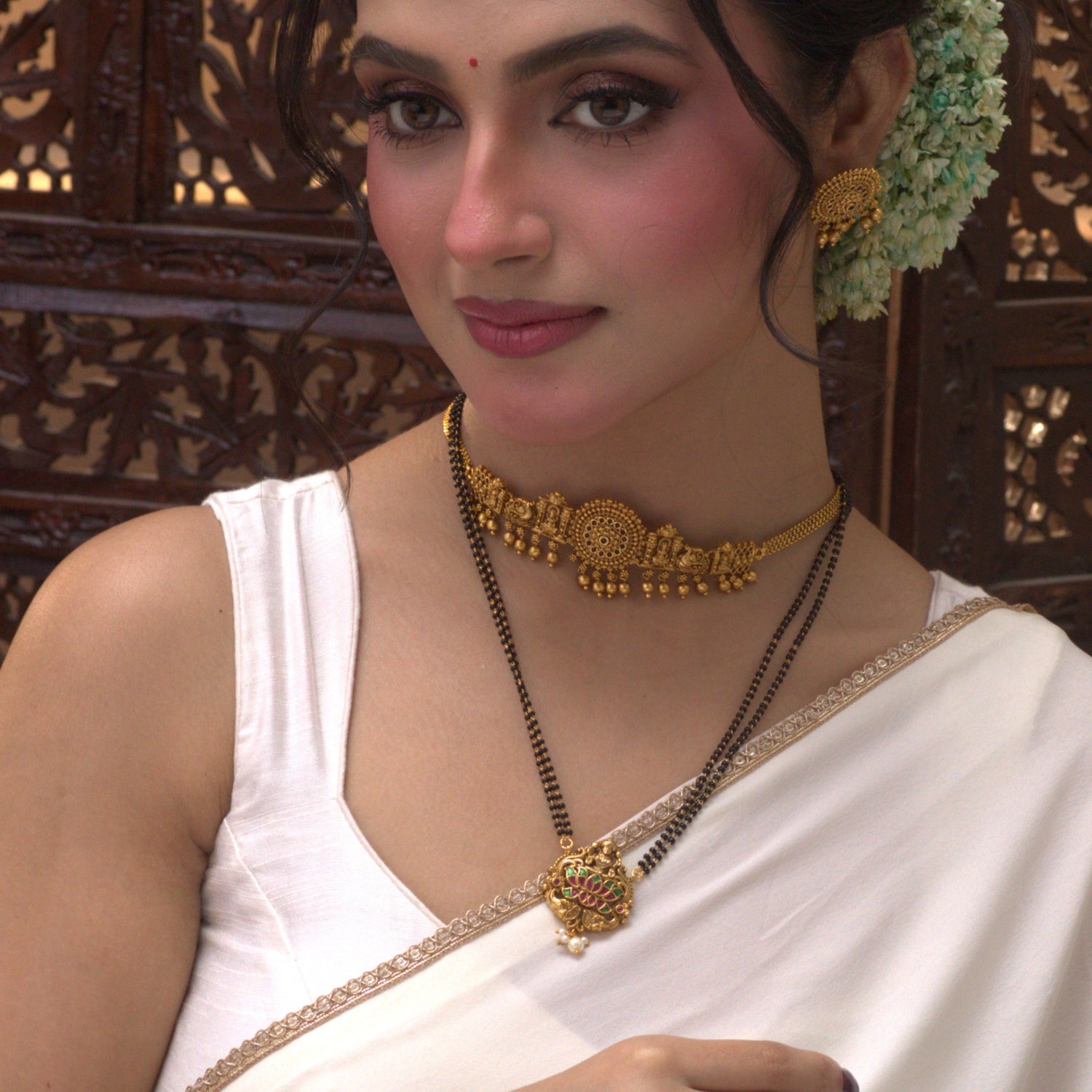 Aadhira Antique Black Beads Necklace Set