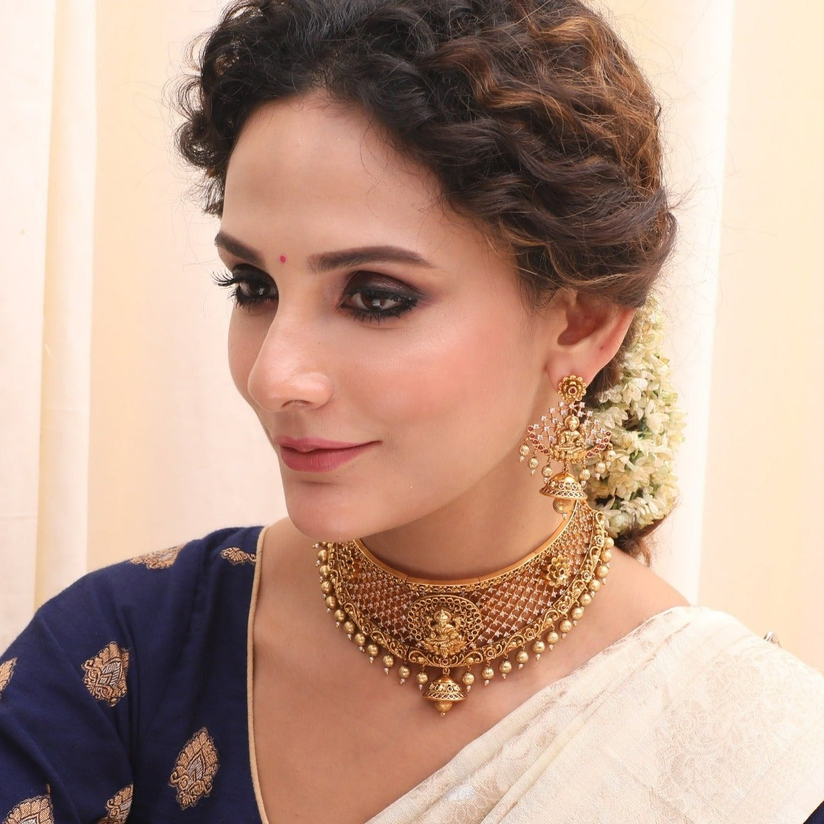 Vijana Antique Choker Set