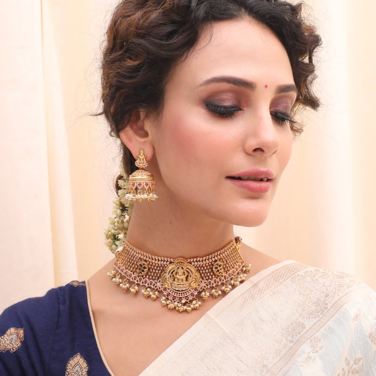 Mrinala Antique Nakshi Choker Set
