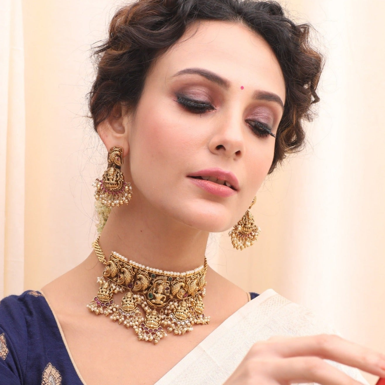 Videhi Antique Nakshi Choker Set
