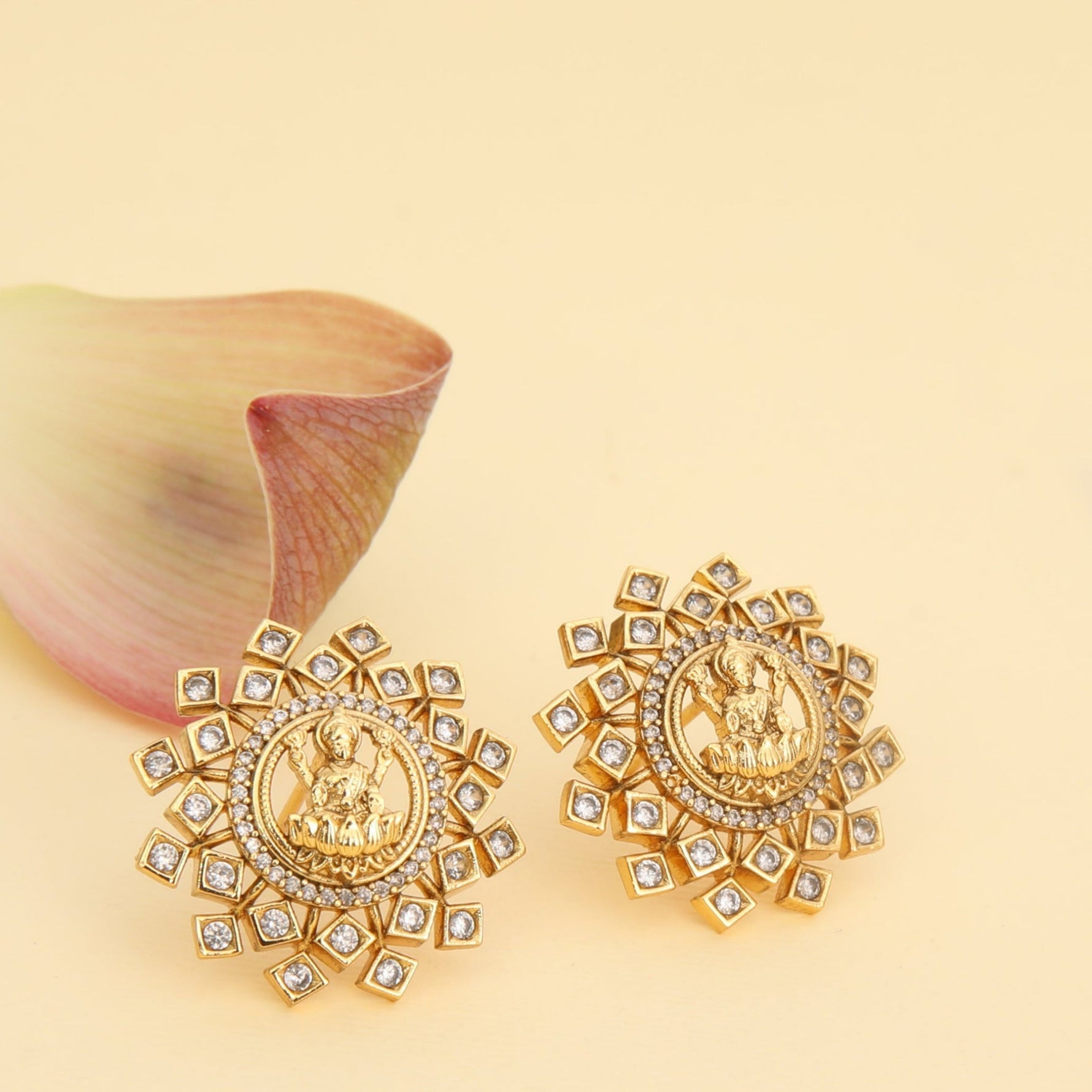 Swara Antique Stud Earrings