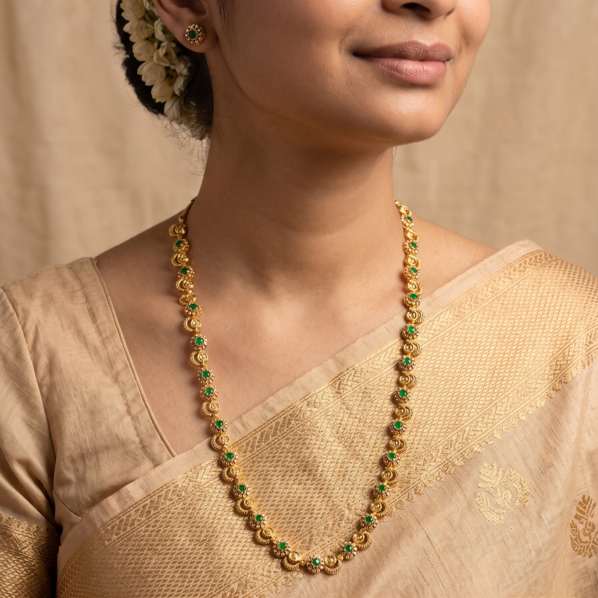 Veyona Long Necklace Set