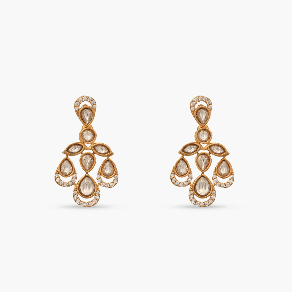 Shyla Kundan Necklace Set