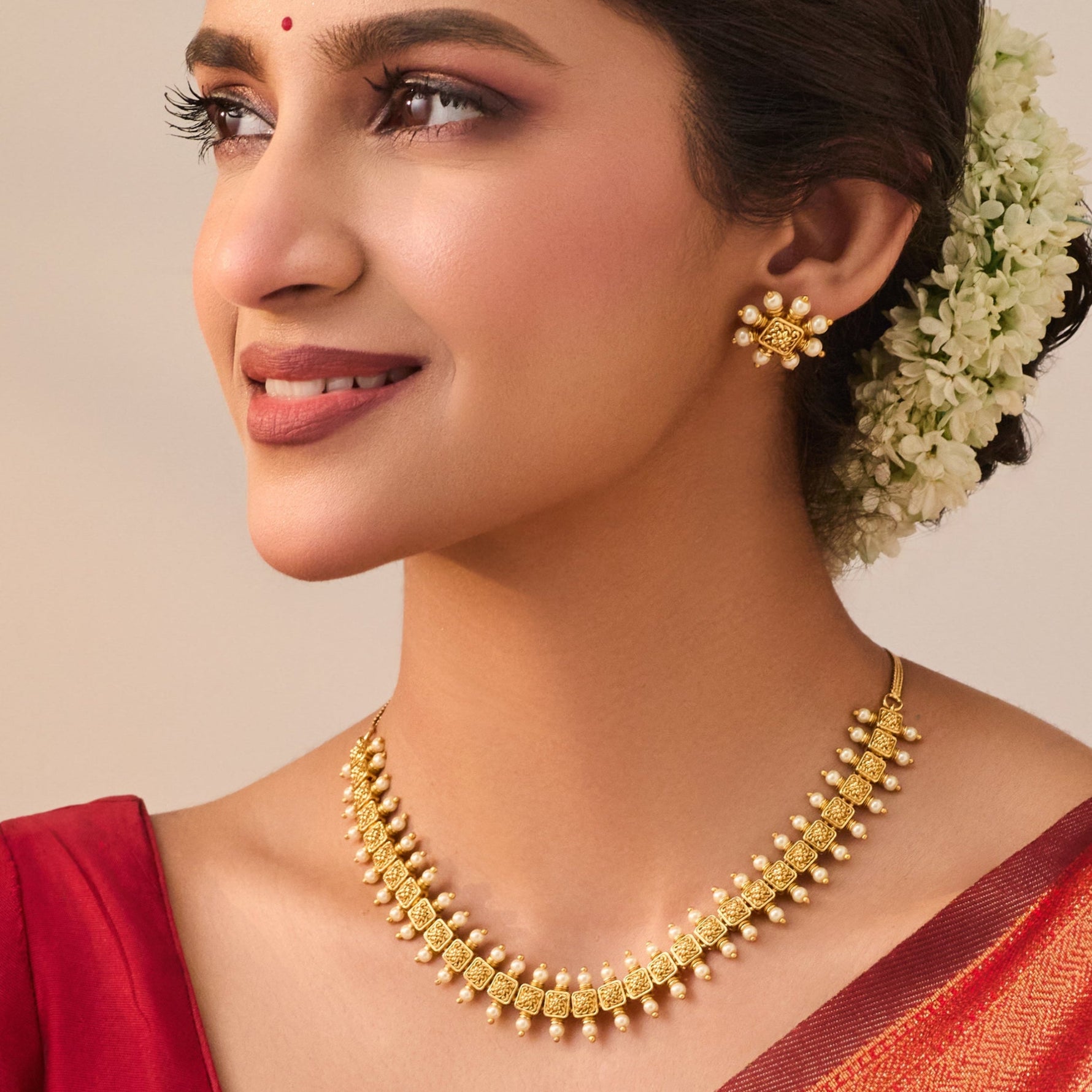 Aarna Antique Necklace Set
