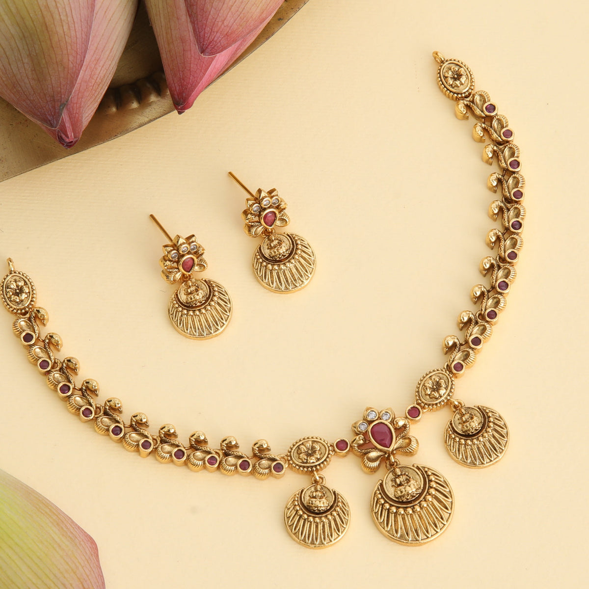 Haripriya Antique Red Kempu Necklace Set