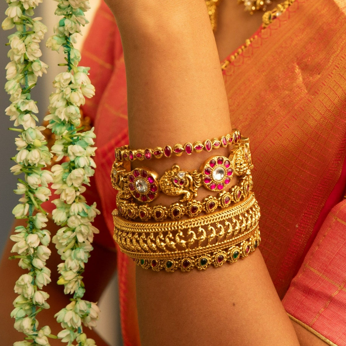 Umesha Antique Kempu Bangles