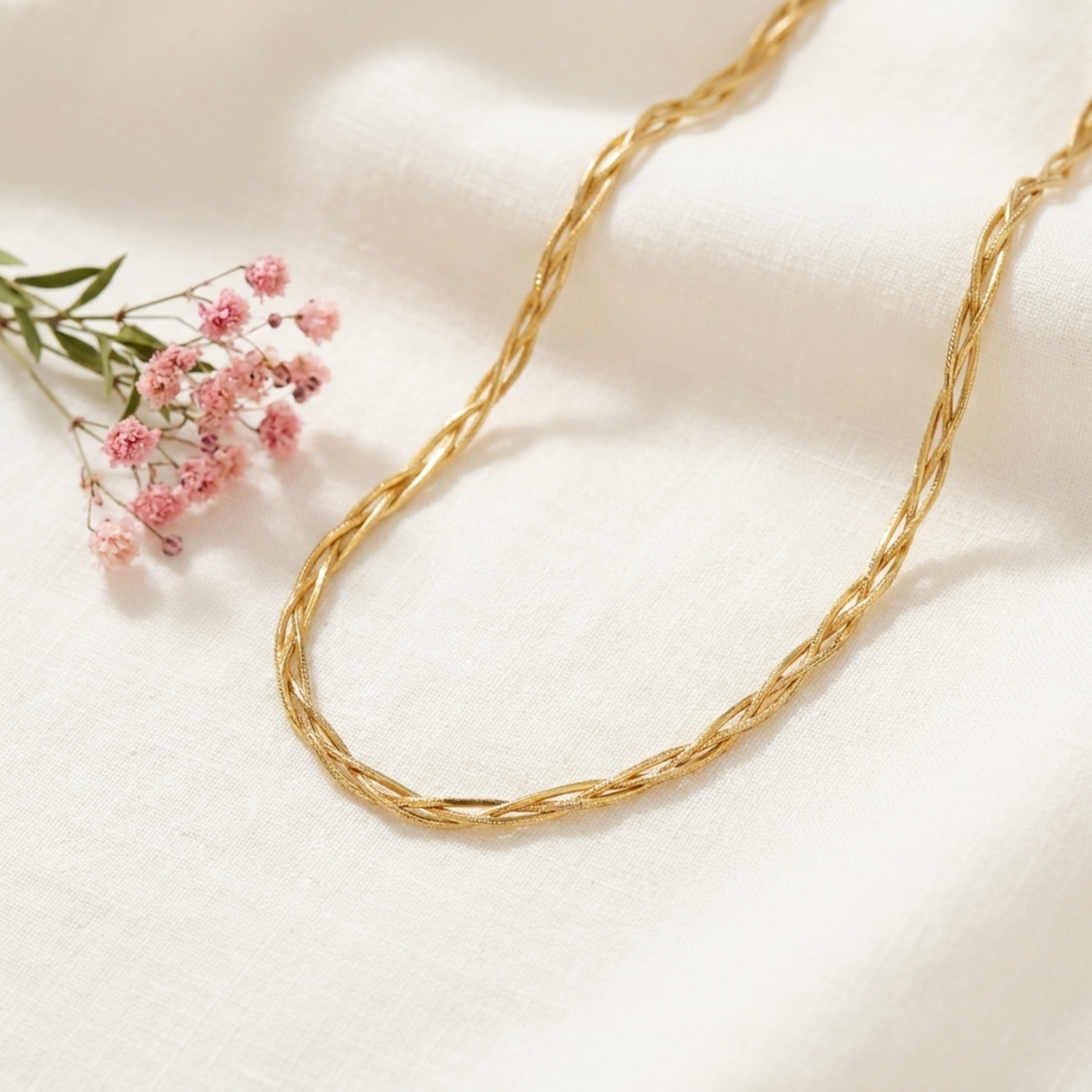 Lustre Twisted Antique Chain