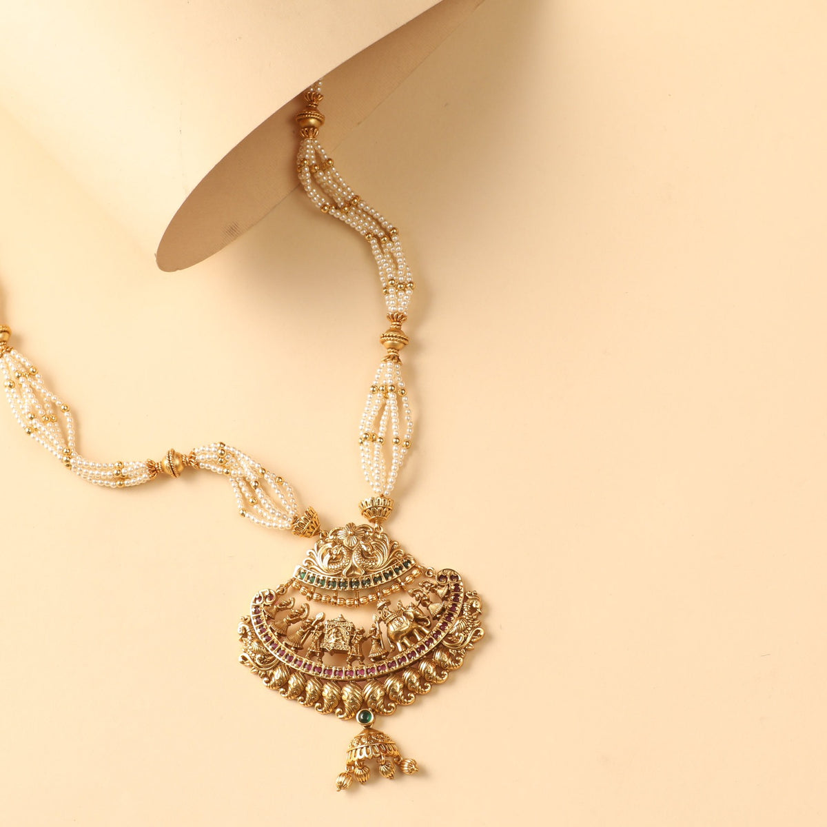 Palanquin Antique Pearl Tassel Pendant Set