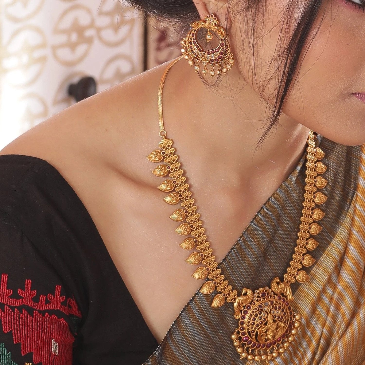 Buy Gita Necklace, Antique Necklace Set