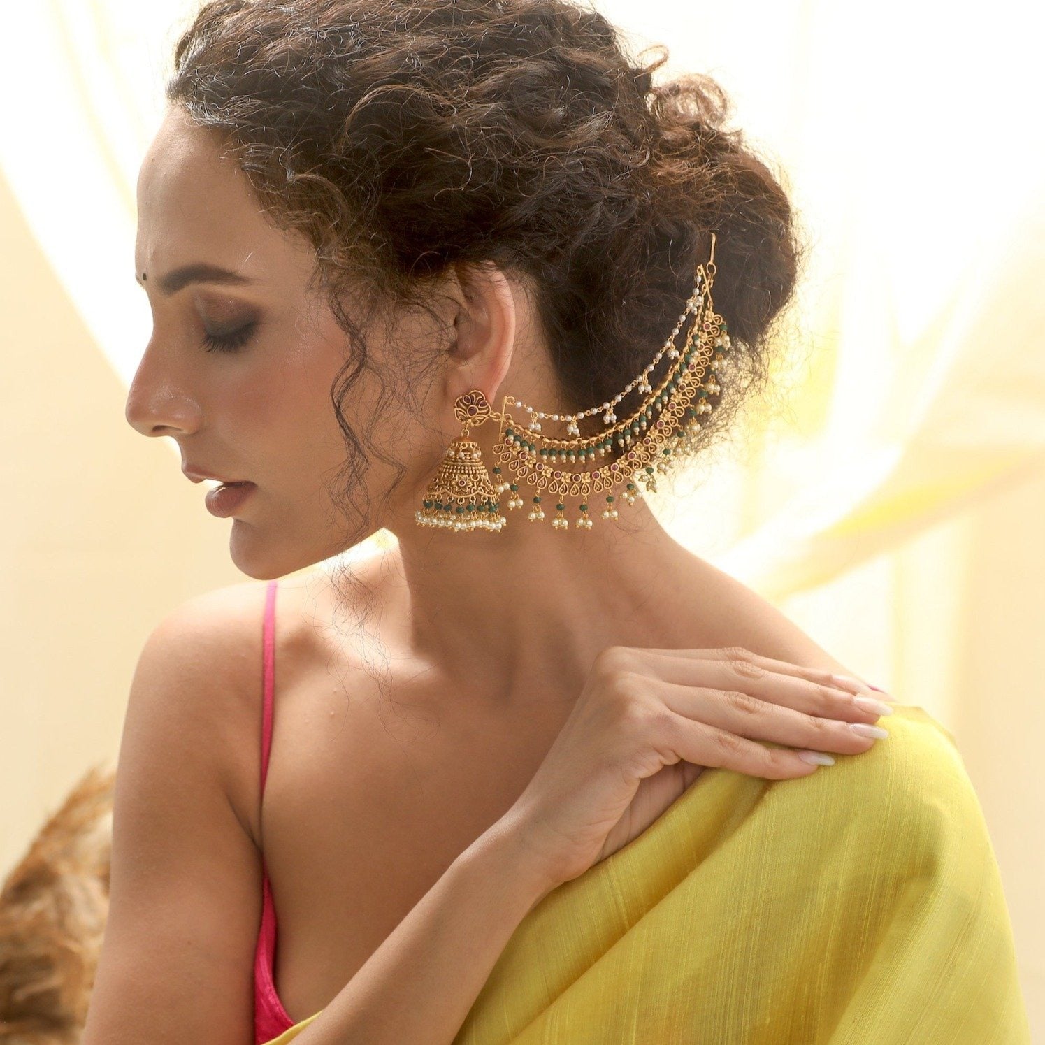 Bahubali Earrings Tikka set with detachable sidechain – Gaani Jewels