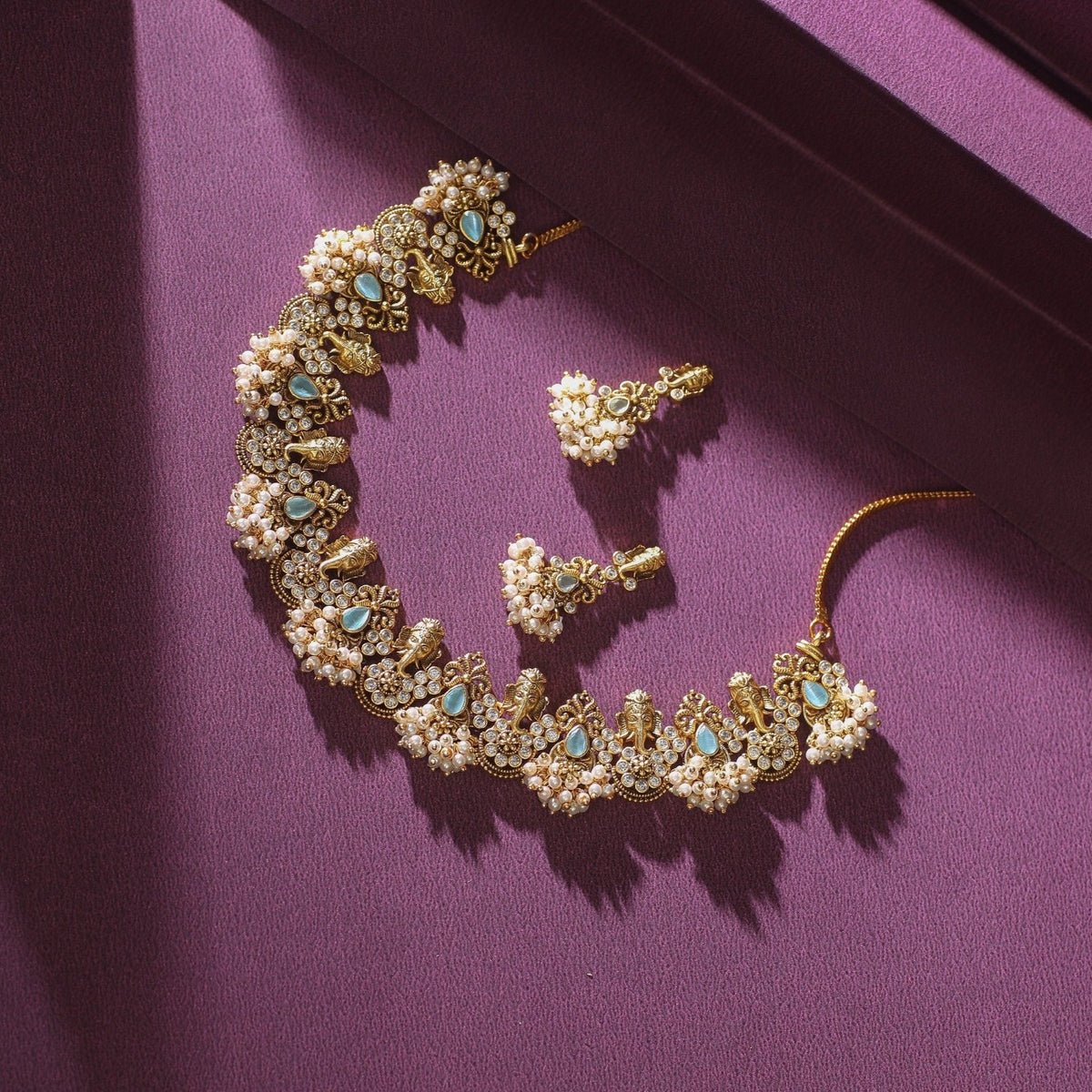 Vallari Antique Necklace Set