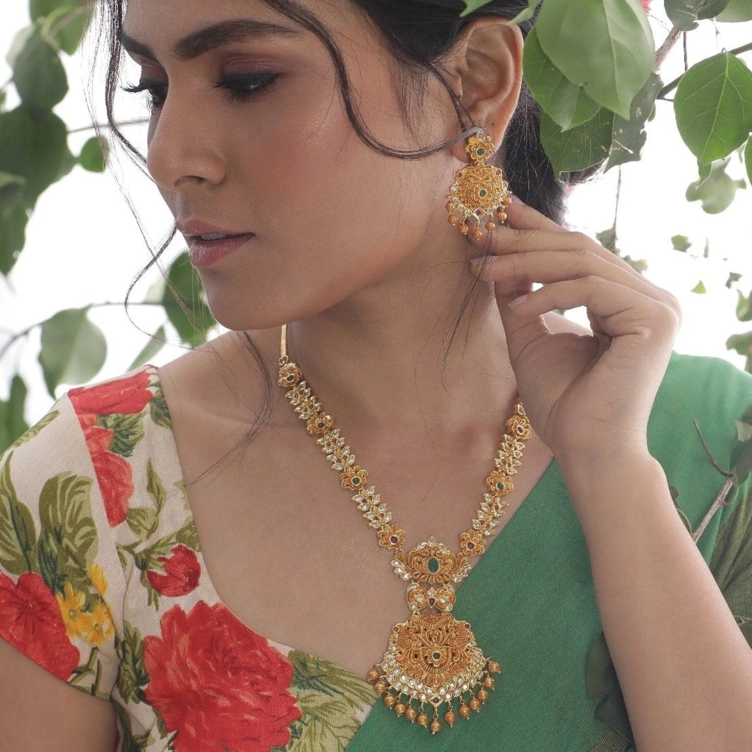 Arina Nakshatra CZ Necklace Set