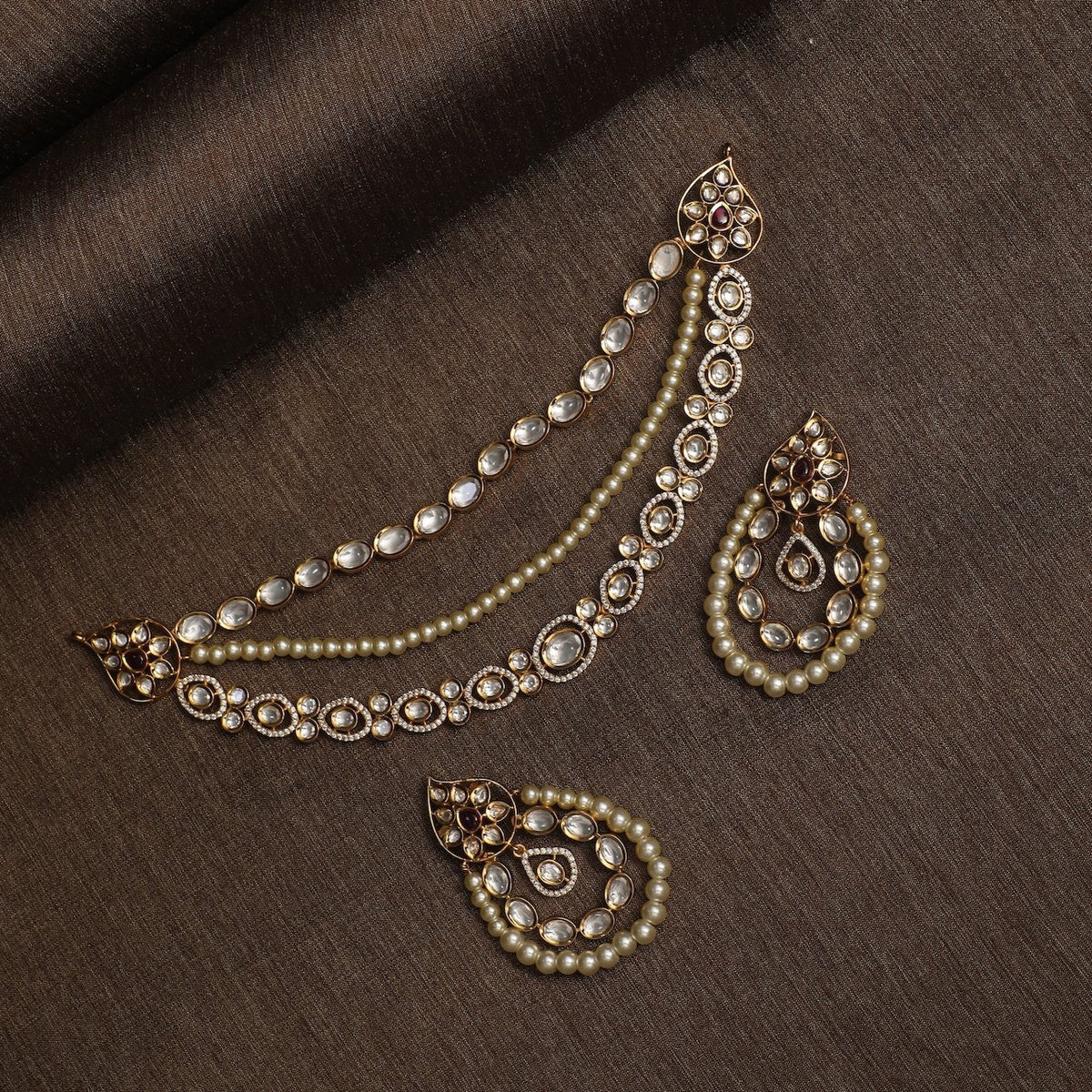 Naviya Kundan Necklace Set