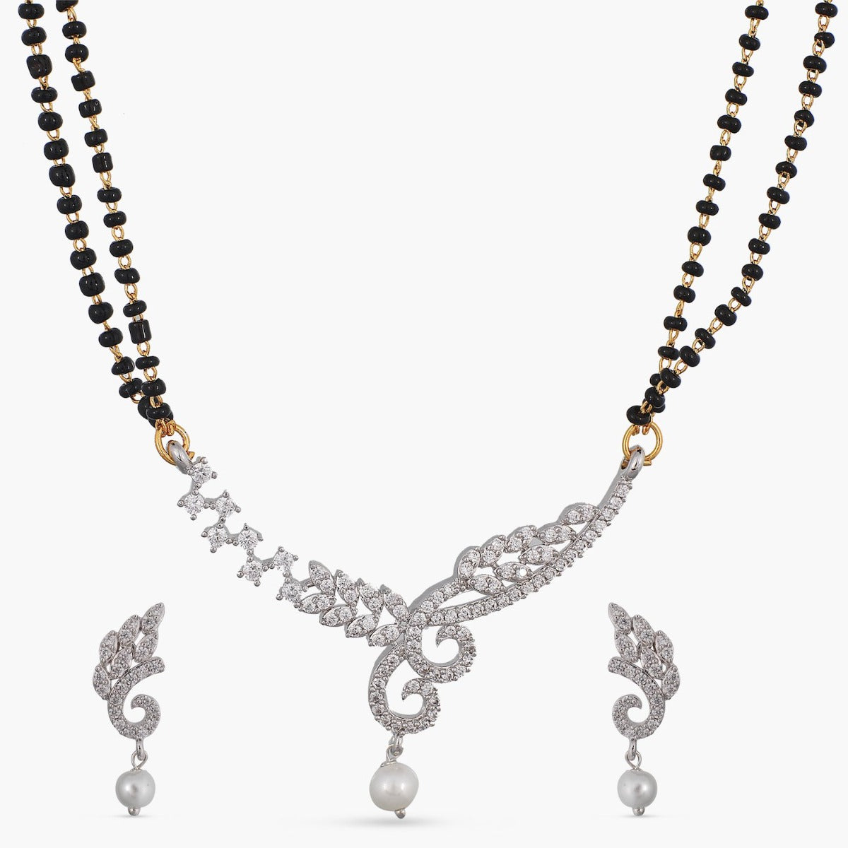 Aami Black Beads Necklace Set