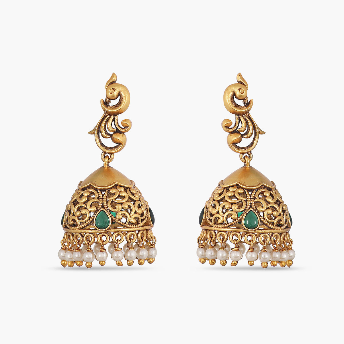 Elegance personified: Indian gold earrings with pearls and emeralds. 