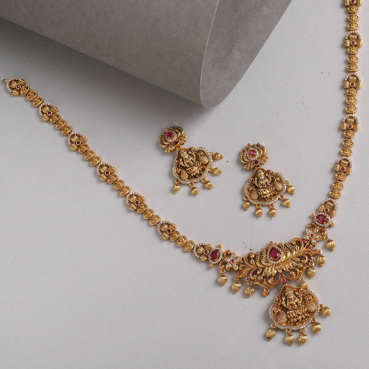 Mrinali Antique Long Necklace Set