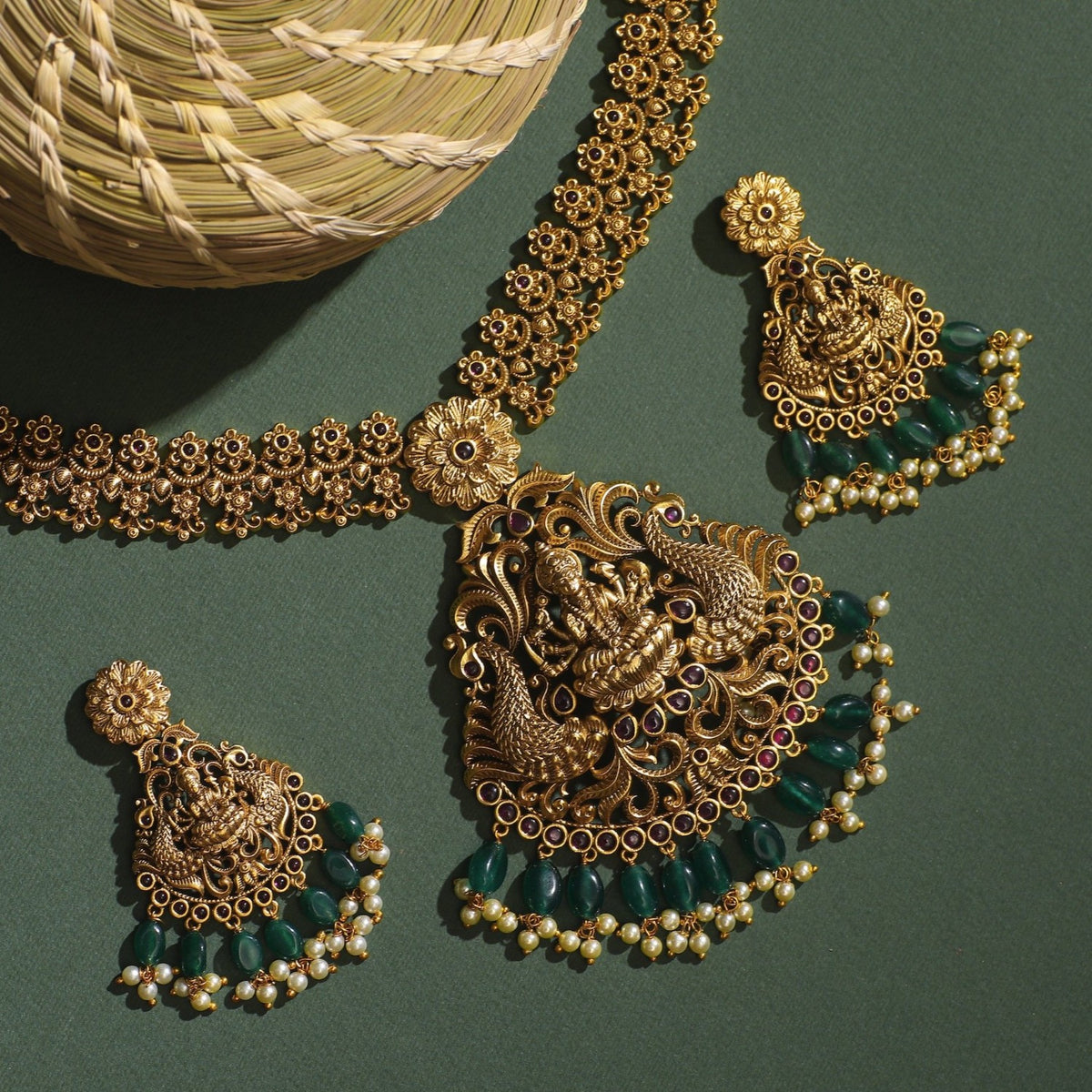 Anjali Antique Necklace Set