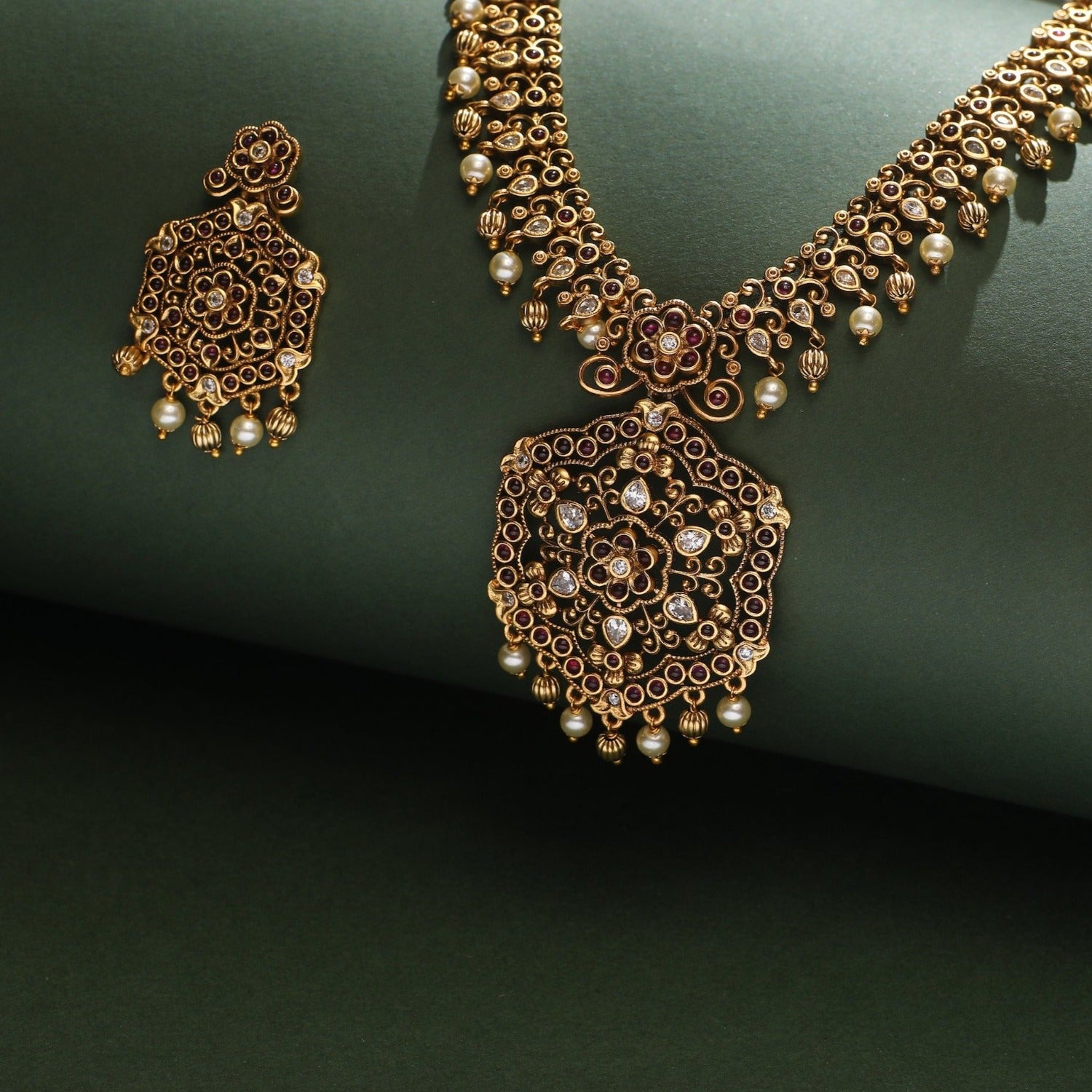 Nilima Antique Necklace Set