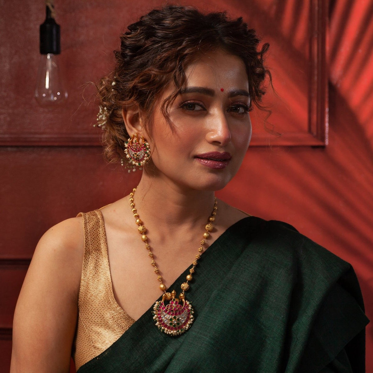 Chand Gold Plated Kempu Jadau Pendant Necklace Set