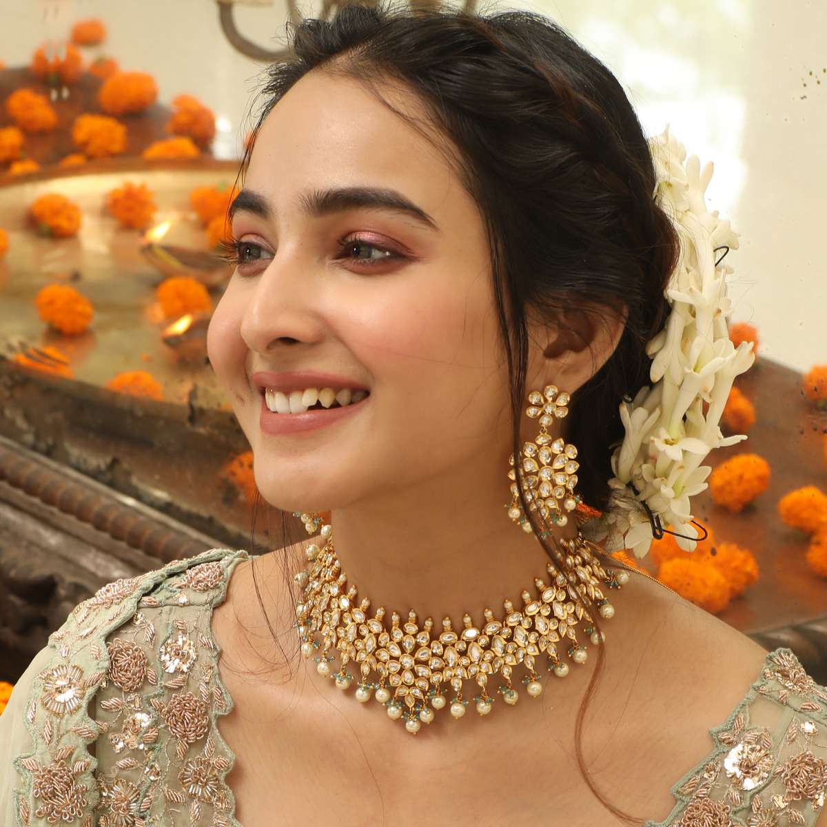 Tiana Kundan Choker Set