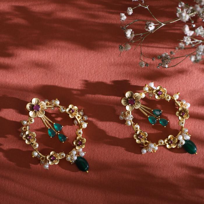 Vendome Gold Open Teardrop Dangle Vintage Clip-On Earrings – 24 Wishes  Vintage Jewelry